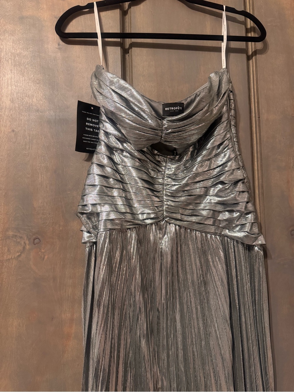 Retrofête Silver Shimmery Evening Dress - Picture 6 of 8